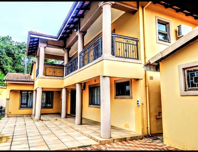4 BEDROOM HOUSE FOR SALE IN ESCOMBE